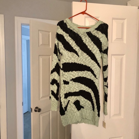 ruby moon Tops - 🧶👗Ruby Moon Tunic Size M👗🧶